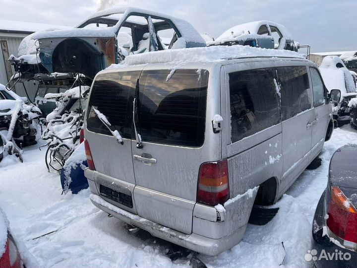 Мерседес вито Vito 2.2 cdi