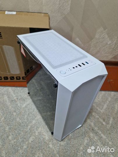Корпус Powercase Rhombus X4