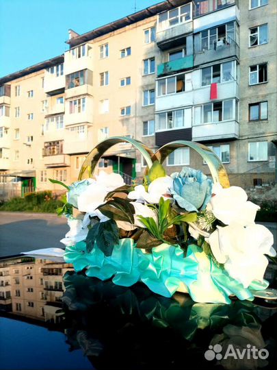 Свадебное украшение на машину бирюзовый