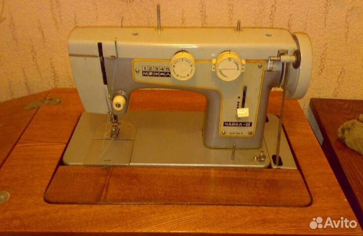 Швейная машинка чайка 3
