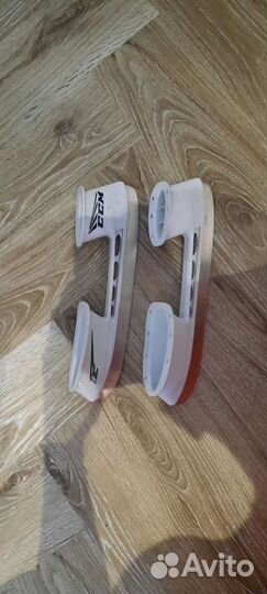 Лезвия для коньков ccm