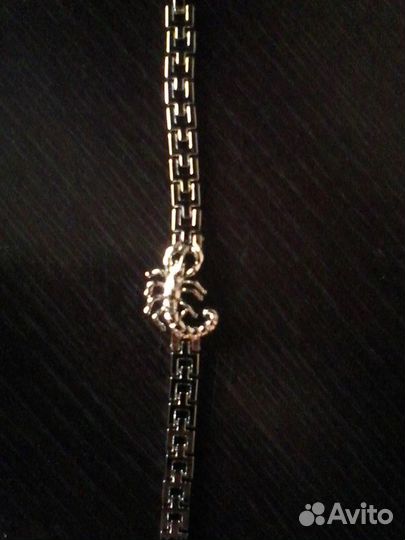 Браслет на руку