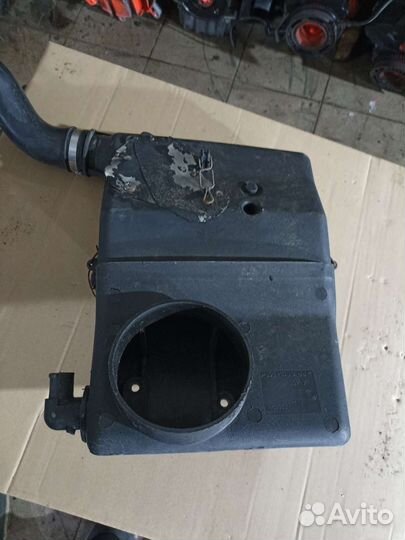 Корпус воздушного фильтра Fiat Punto I