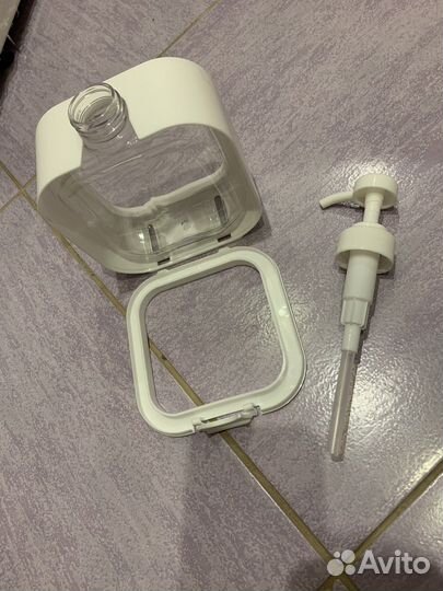 Диспенсер для жидкого мыла 500 мл