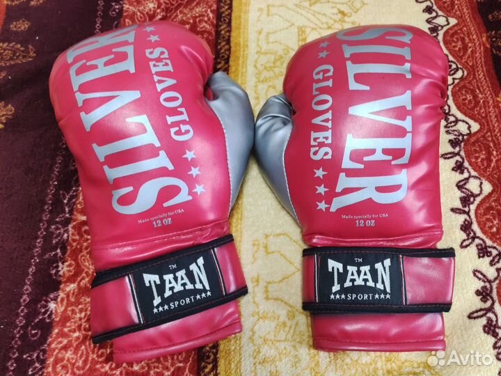 Боксерские перчатки 12 oz