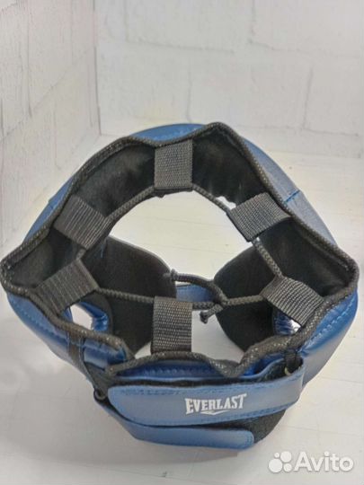 Боксерский шлем