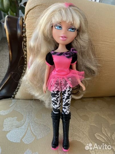 Кукла Bratz
