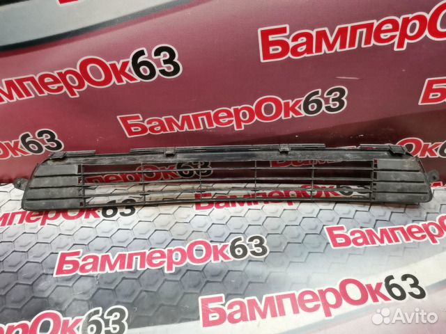 Решетка бампера передний Toyota Corolla