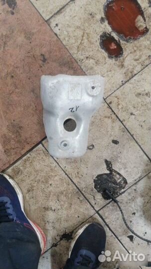 Тепловой экран Kia Mohave D6EB