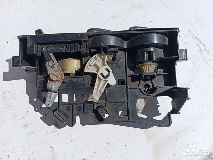 Блок управления отопителем Mitsubishi Space Runner