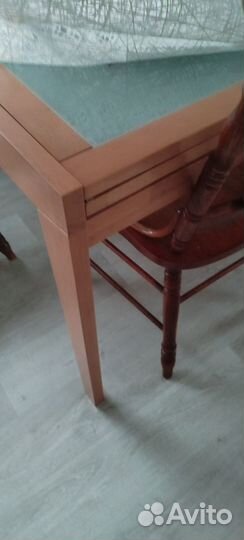 Стол Малайзия обеденный