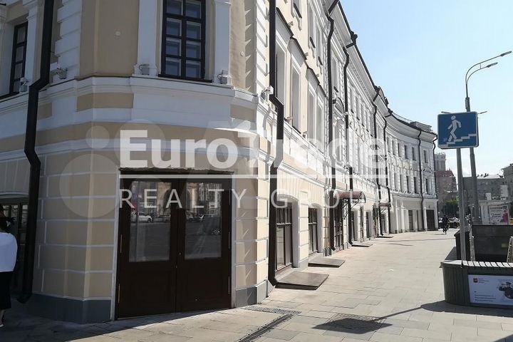 Сдам торговое помещение, 222 м²