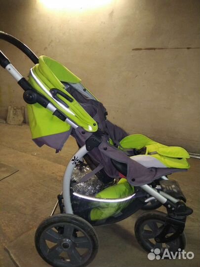 Прогулочная коляска 2 в 1 бу