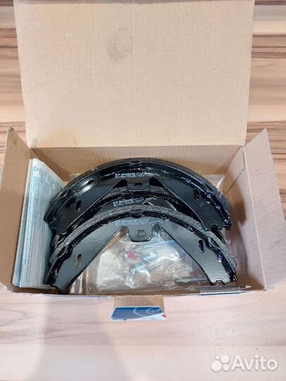 Колодки тормозные барабанные Mercedes GLK