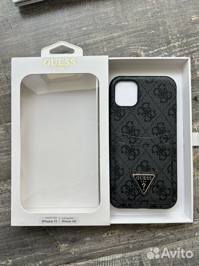 Чехол на iPhone 11 guess оригинальный