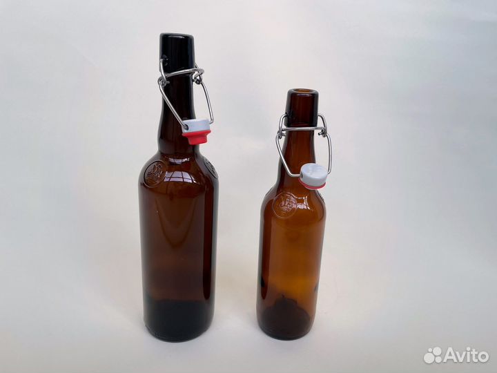 4 Бутылки с бугельной пробкой