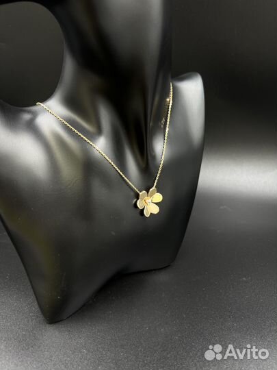 Подвеска Van Cleef & Arpels Frivole Large Model Ye