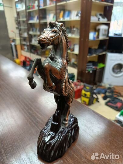 Конь зажигалка