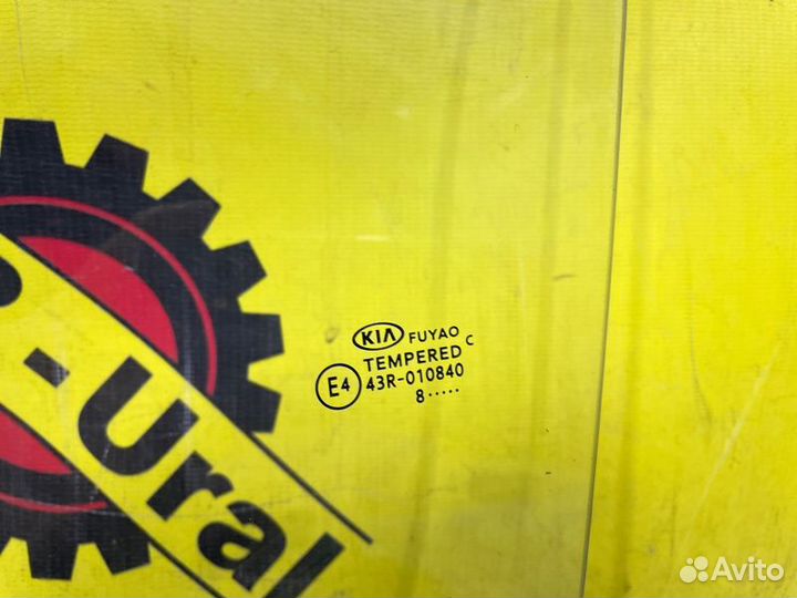 Стекло двери заднее левое Kia Rio 4 FB 2017 - 2020
