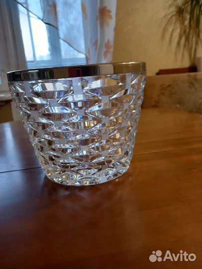 Ваза хрустальная