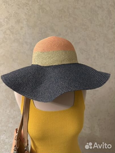 Пляжная сумка и шляпа