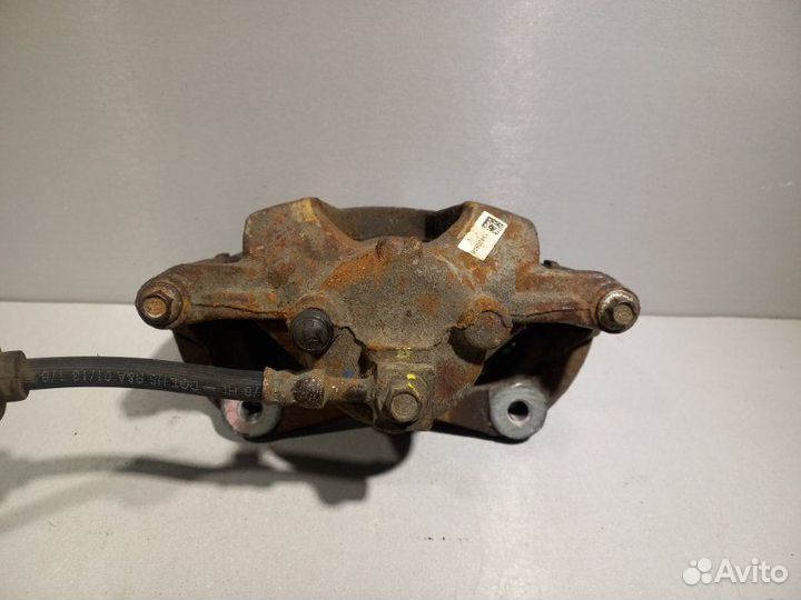 Суппорт передний левый Chevrolet Cruze хэтчбек