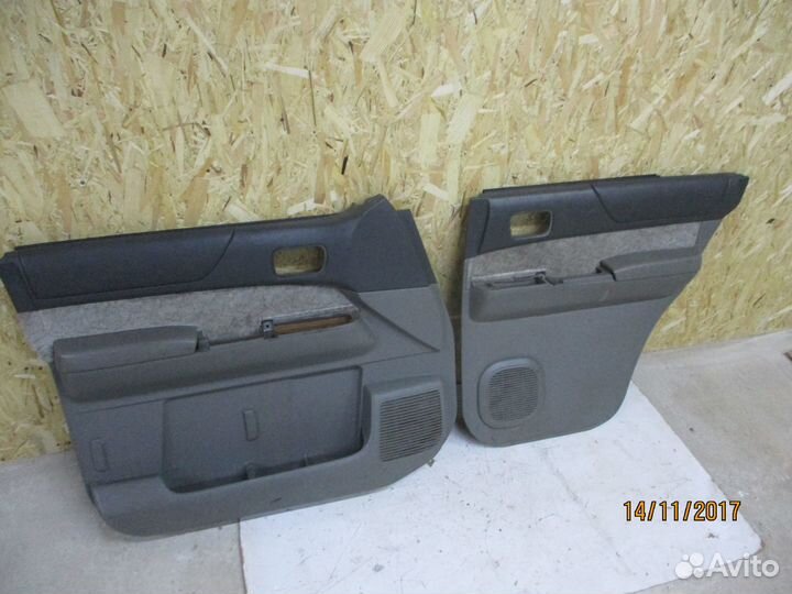 Обшивка двери Ниссан Патрол Y 61