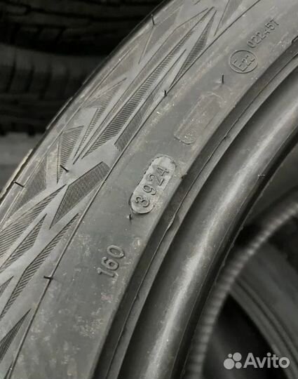 Ikon Tyres Autograph Ice 9 SUV 265/45 R21 108T