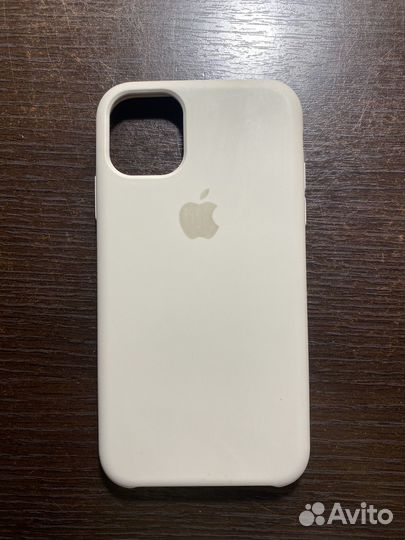 Чехол на iPhone 11