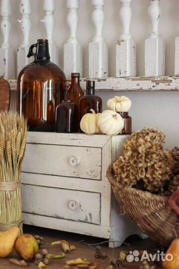 Винтажные банки, склянки, бутылки и графины