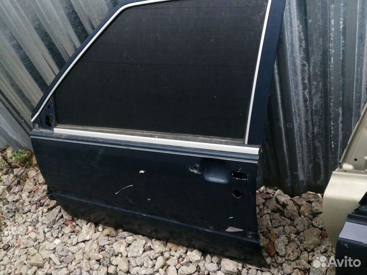 Дверь передняя левая на Volvo 960