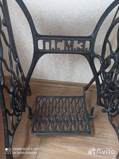 Швейная машина Singer