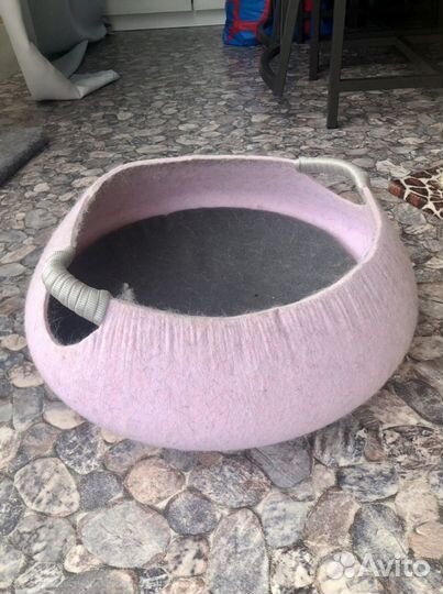 Лежанка для кошек