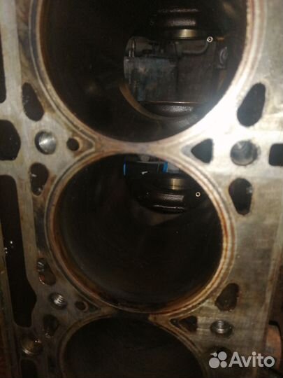 Блок двигателя K4M858 Renault Megan 3