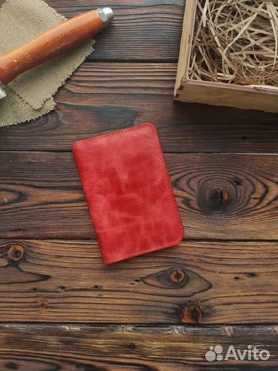 Кожаная обложка на паспорт ручной работы