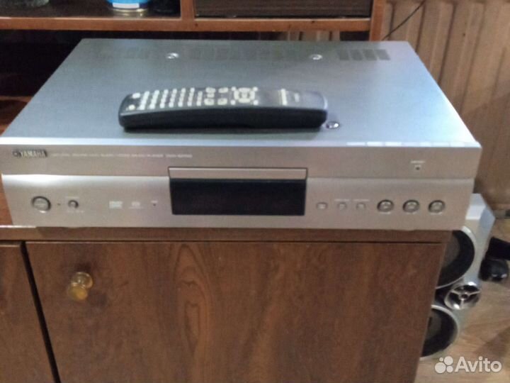 Yamaha DVD-S2700