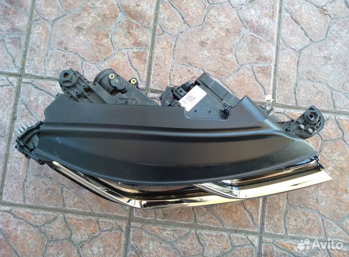 Фара правая Full LED VW Arteon