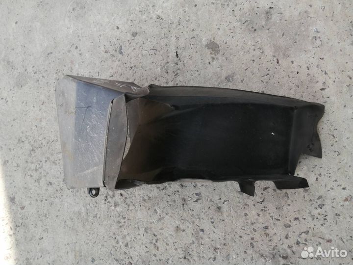 Воздухозаборник Интеркуллера Ауди А6 С5 4B0117339