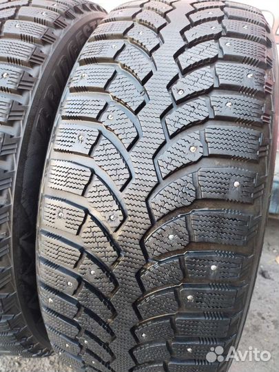 Bridgestone Blizzak Spike-02 SUV 245/50 R20