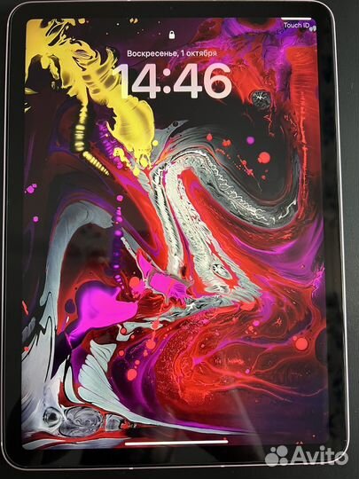 iPad air 4 с sim картой,как новый