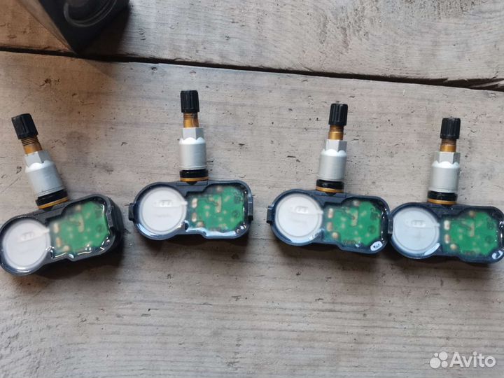 Оригинальные датчики давления в шинах Toyota Lexus