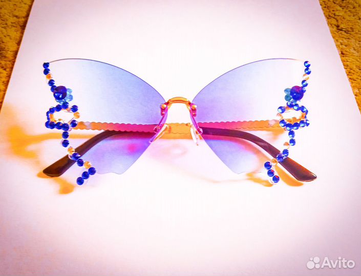 Очки, очень красивые (бабочка)