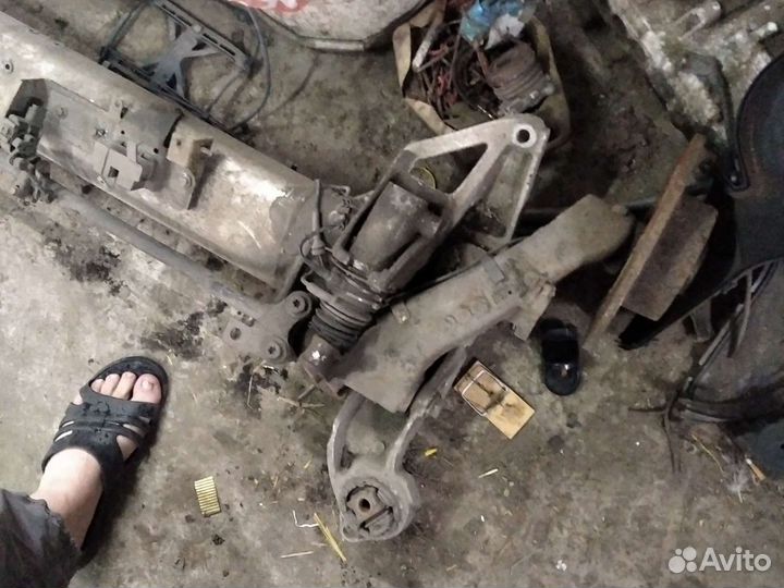 Балка задняя