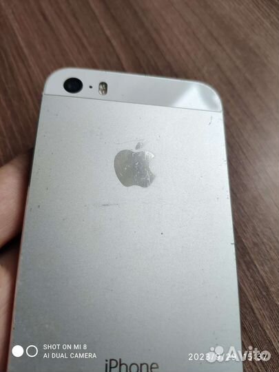 Телефон iPhone 5S 64гб