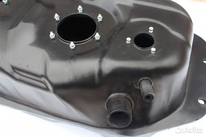 Топливный бак Митсубиси Монтеро Спорт 1