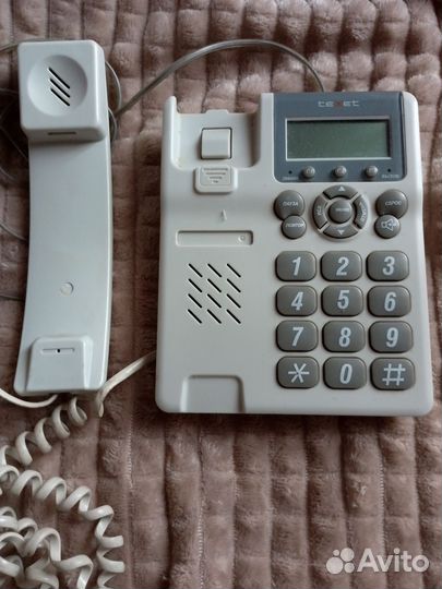 Телефон с определителем номера