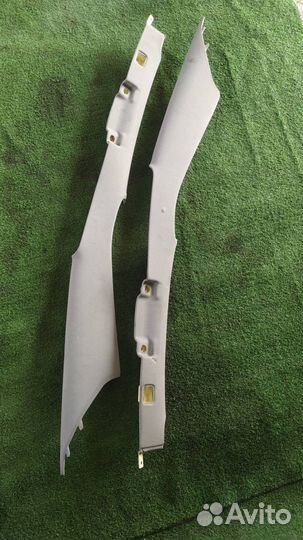 Обшивки стойки крыши пара Audi A6 C5 ASN 2002