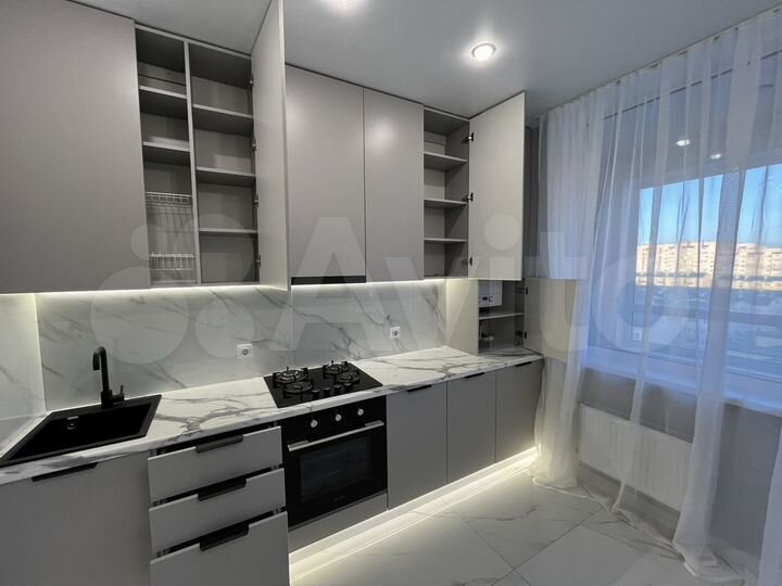 1-к. квартира, 40 м², 8/9 эт.