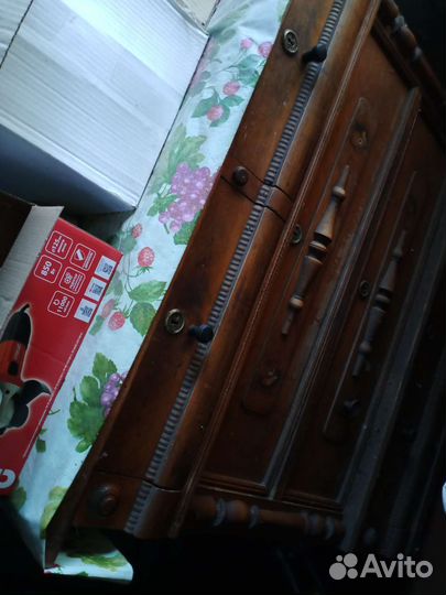 Сундук кованый старинный