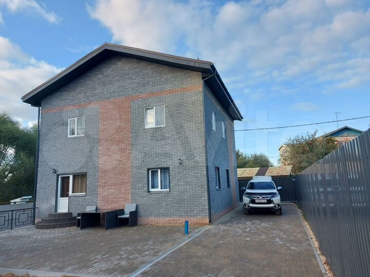 Коттедж 140 м² на участке 5 сот.